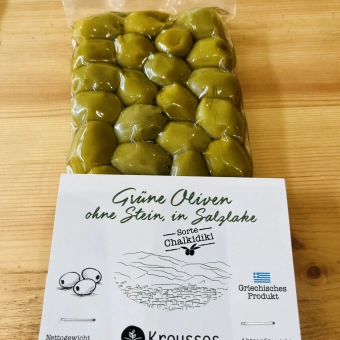 Pitted green olives in brine